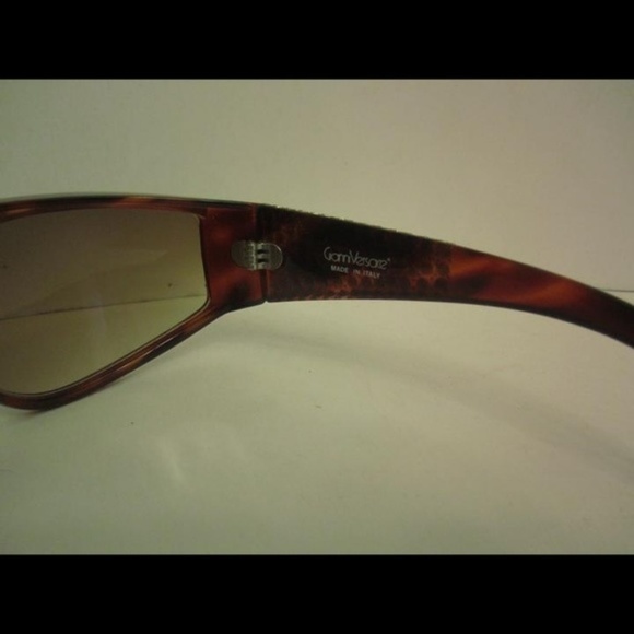 SALE Authentic Versace Sunglasses Basix Mod 809/Col 691 with Bling 😃 - Picture 4 of 4